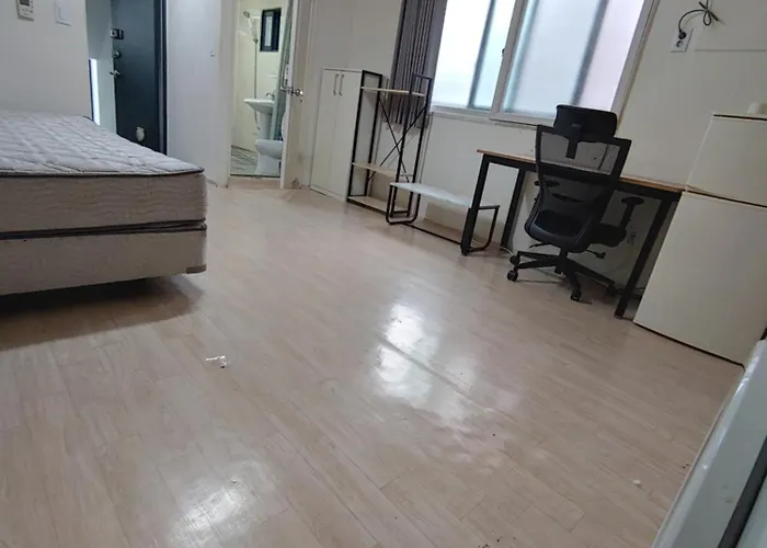Gasthof Spacious One Close To The Airport Seoul